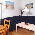 Casa de Férias Giebelhaus Dora Suderende (Sylt)
